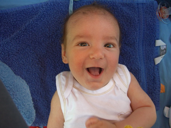 Bastian geniet den ersten Sommer 06.06.2010