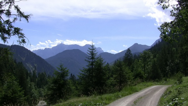 Blick Richtung Ost auf die Zugspitze